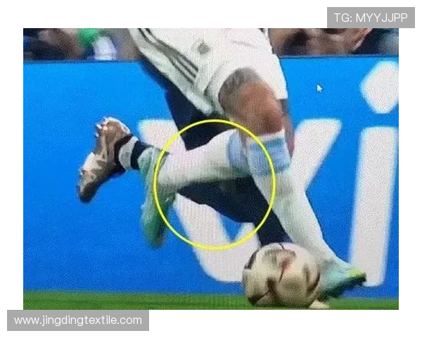 科瓦奇：阿德耶米倒地应判点球